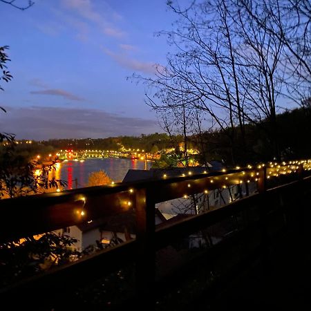 Вілла Chalet En Bord De Seine Le Coudray-Montceaux Екстер'єр фото